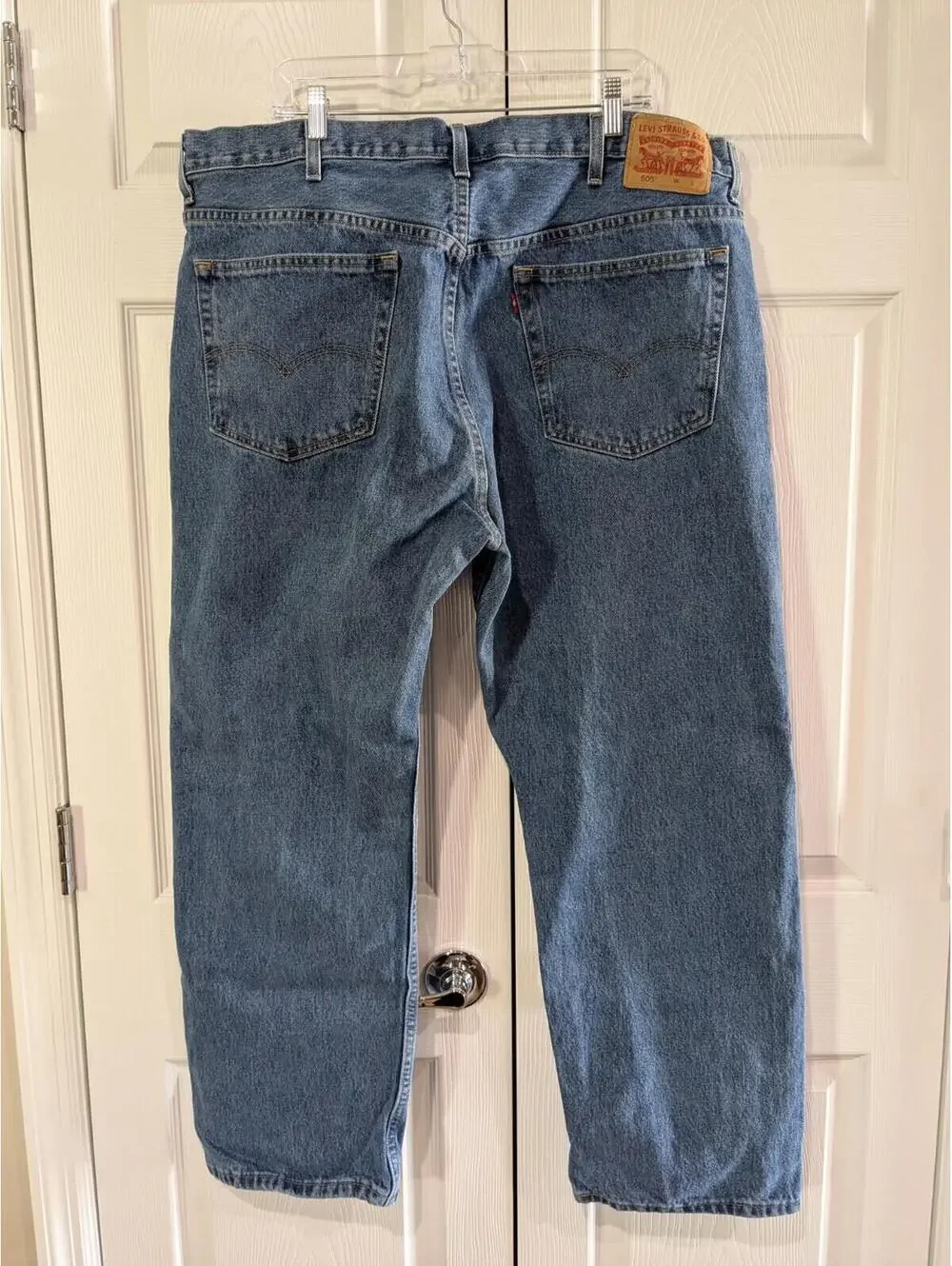 Levi Strauss & Co. Men's Denim Jeans 505 Classic Straight Leg Cotton W44 L30